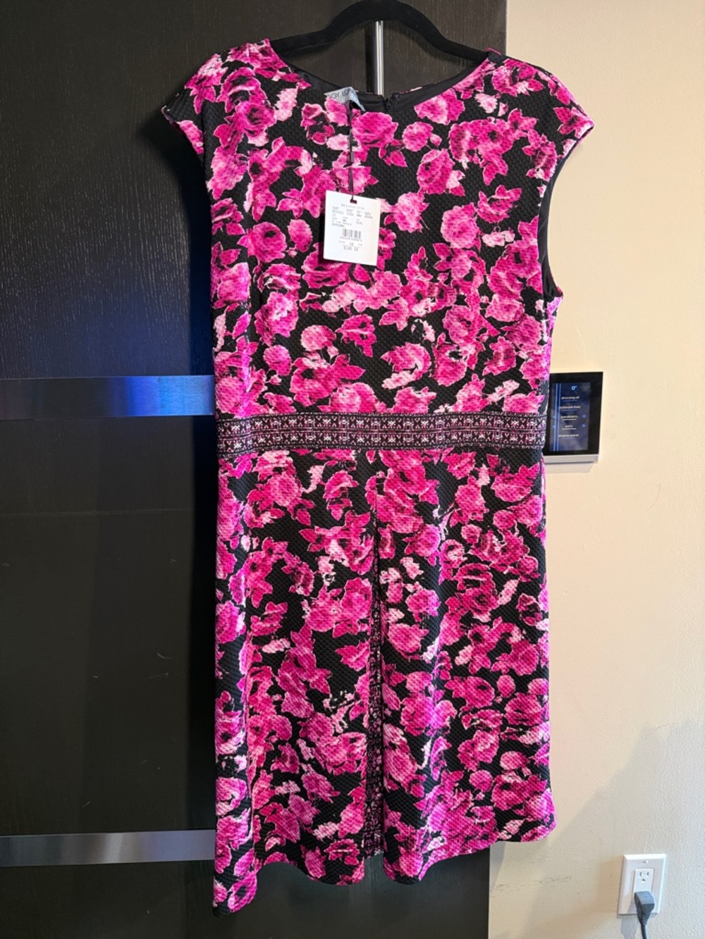 Maggy London Black & Hot Pink Floral Sheath Dress-new with tags
